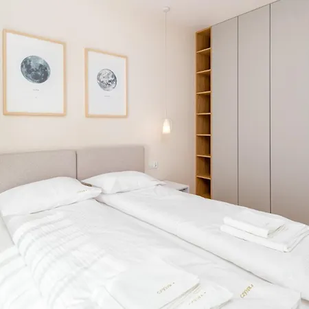 Apartmán Royal View - Promenada Staromiejska, Parking W Garazu W Cenie! *